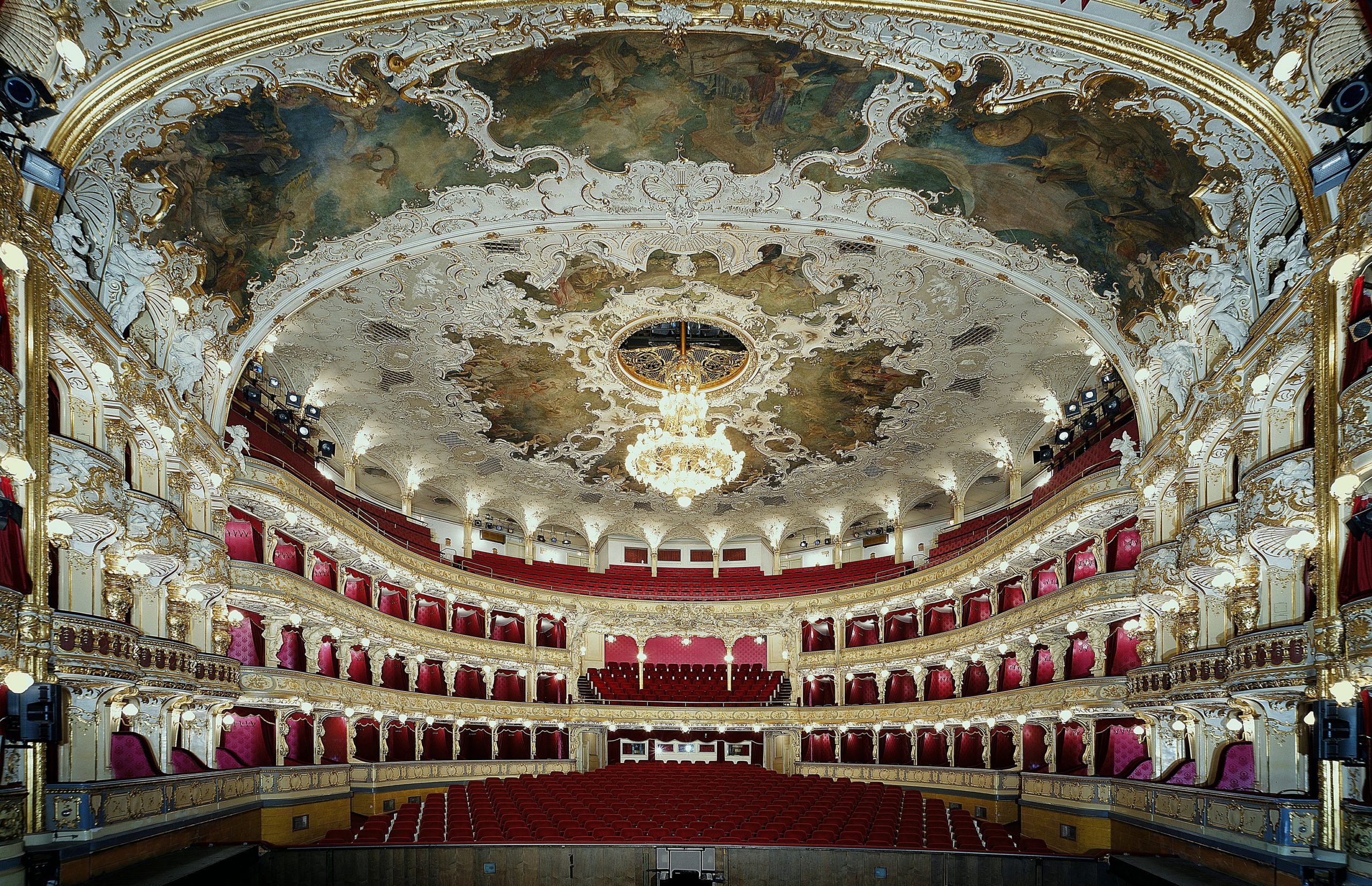 Prague State Opera - © Pavel Dosoudil