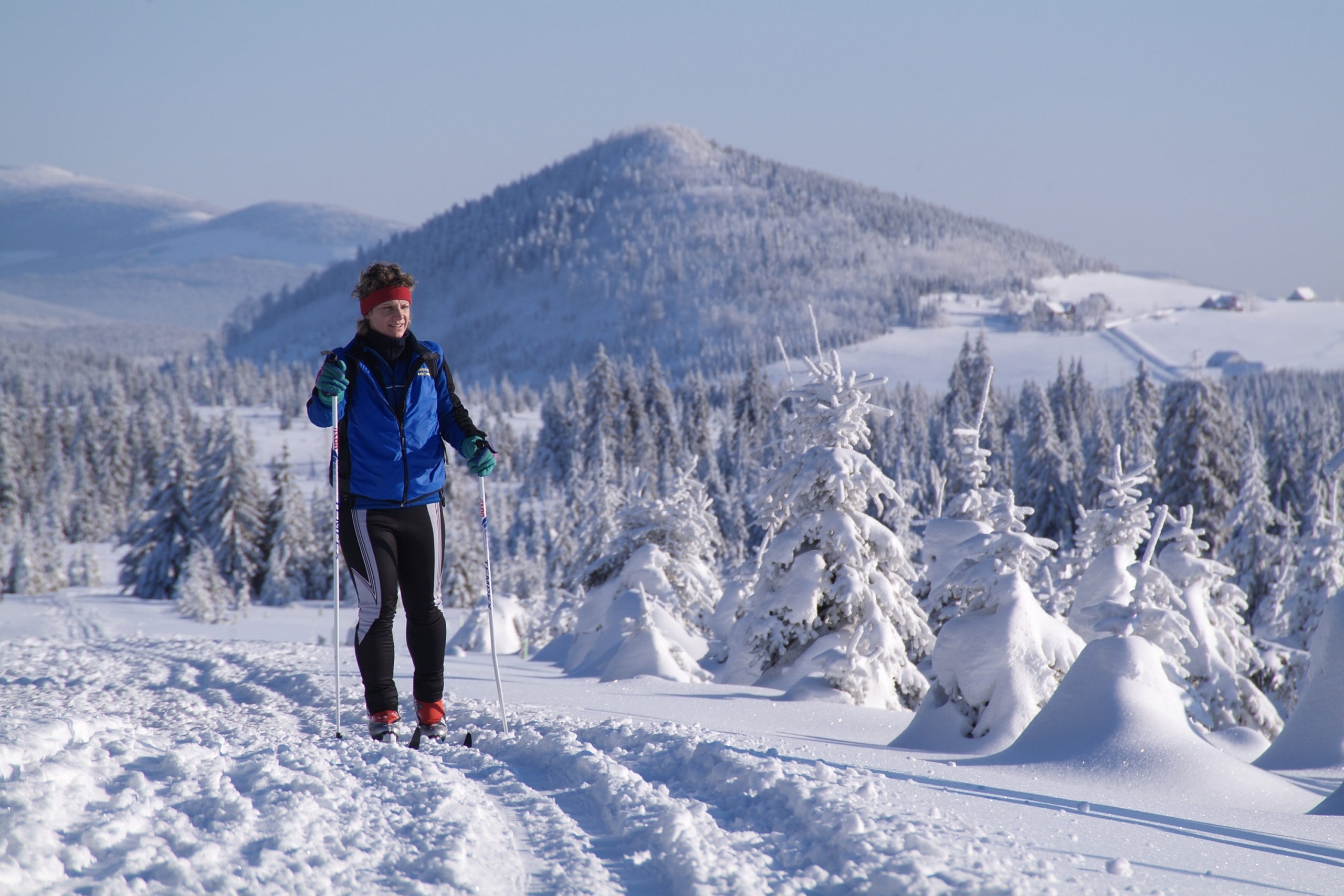 Cross-country skiing in the Jizera Mountains - © Milan Drahoňovsky